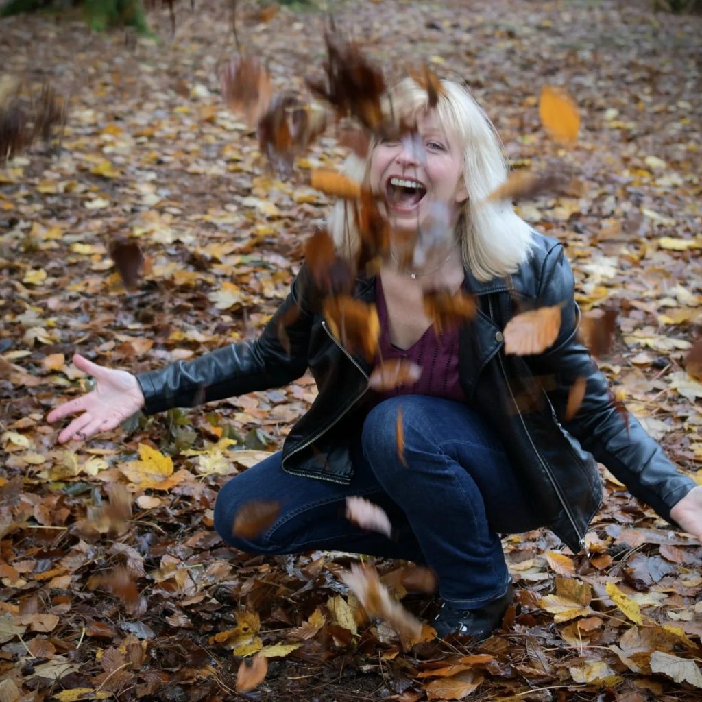caroline-leaves
